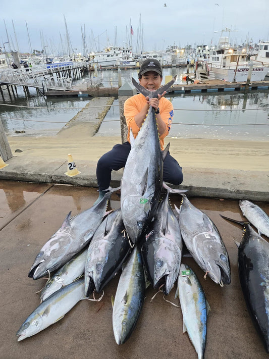 Hao2Fish angler at the San Diego dock with tuna and yellowtail after a fishing trip